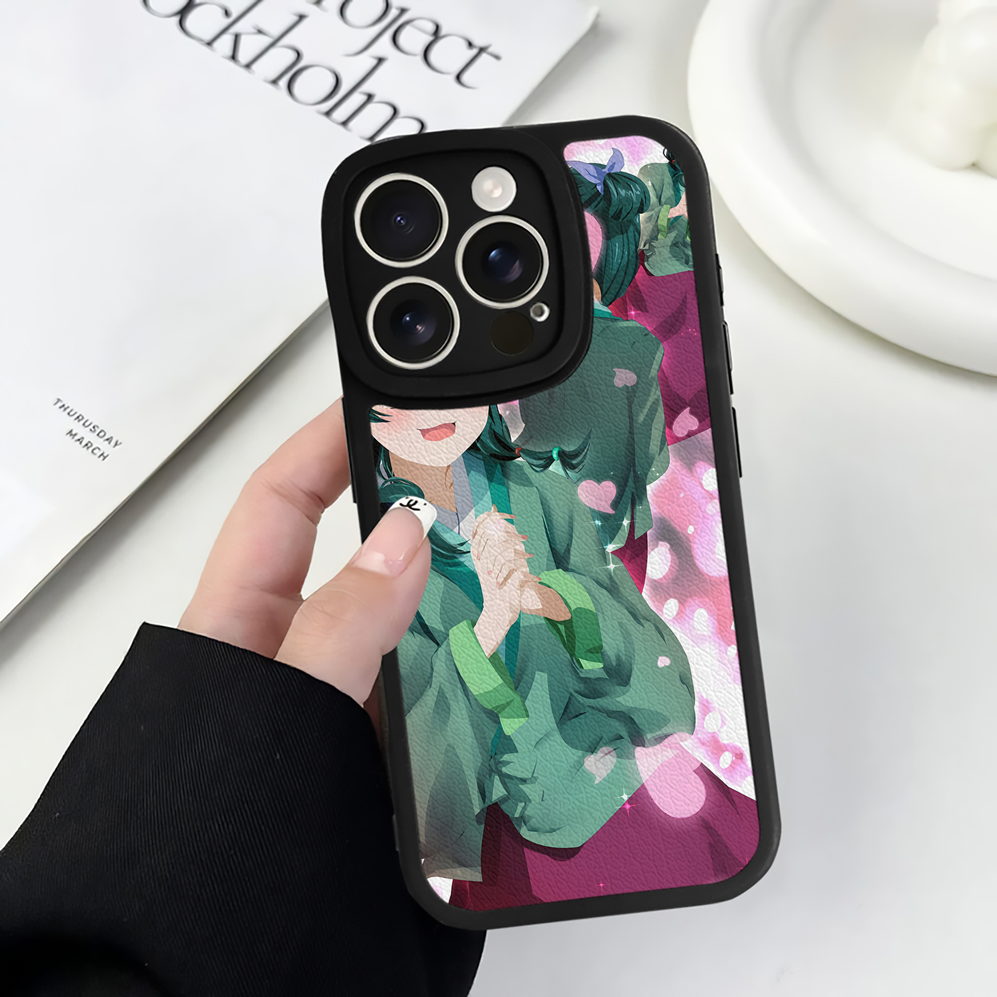 （画像用） 薬屋のひとりごと The Apothecary Diaries 【iPhone 16シリーズ対応】シリコンスマホケース（レザー調） 材質：シリコン